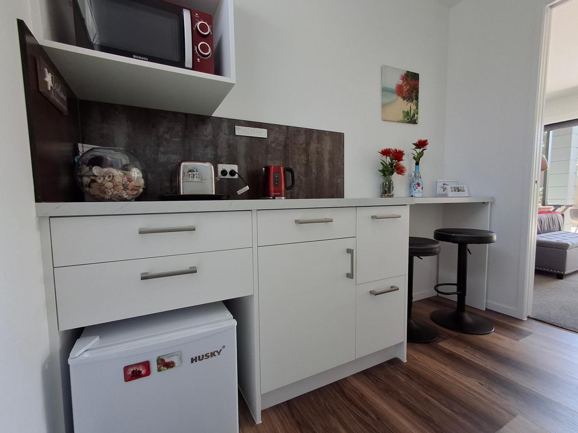 Papamoa Beach, Pohutukawa Deluxe Studio, On Hugoway Eksteriør billede